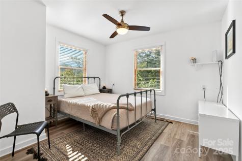 8026 Buck Creek Road Marion NC 28752