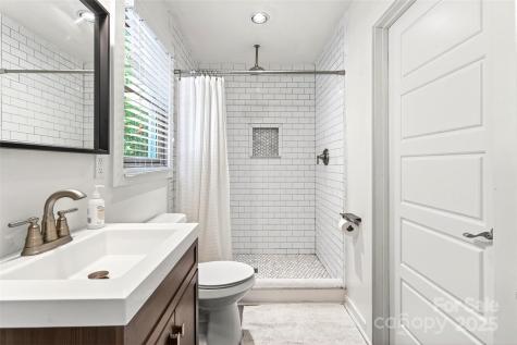 8026 Buck Creek Road Marion NC 28752