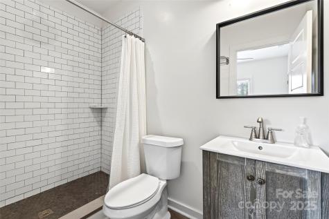 8026 Buck Creek Road Marion NC 28752