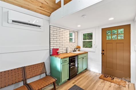 8026 Buck Creek Road Marion NC 28752