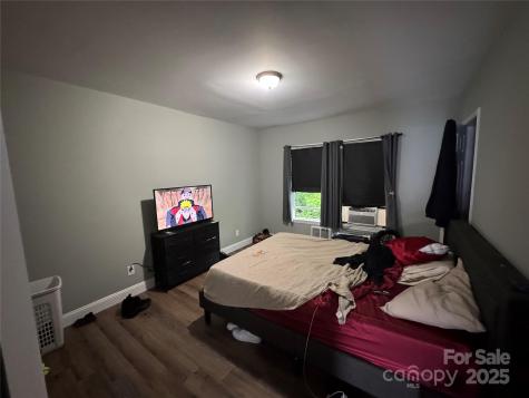 81 Academy Avenue NW Concord NC 28025