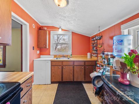 11 Old Candler Town Road Candler NC 28715