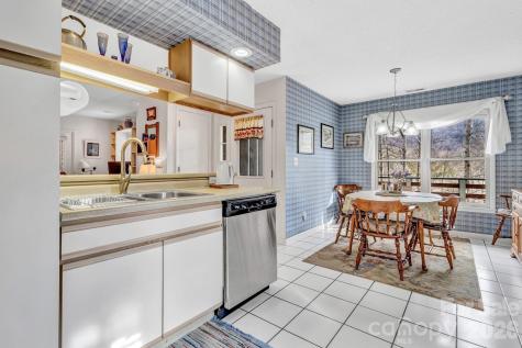 376 Ox Creek Road Weaverville NC 28787