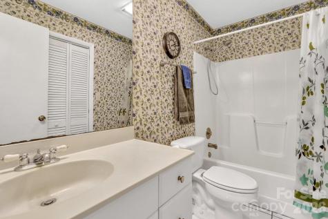 376 Ox Creek Road Weaverville NC 28787