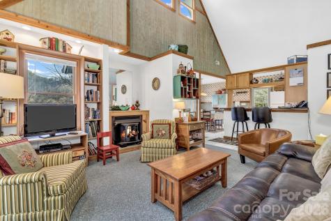 376 Ox Creek Road Weaverville NC 28787