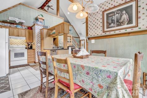 376 Ox Creek Road Weaverville NC 28787