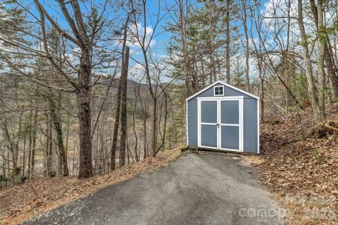 376 Ox Creek Road Weaverville NC 28787