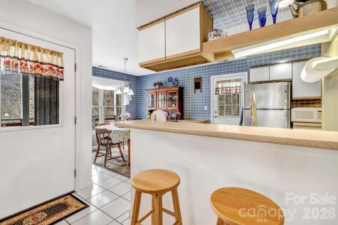 376 Ox Creek Road Weaverville NC 28787