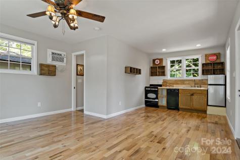 107 5th Street Black Mountain NC 28711