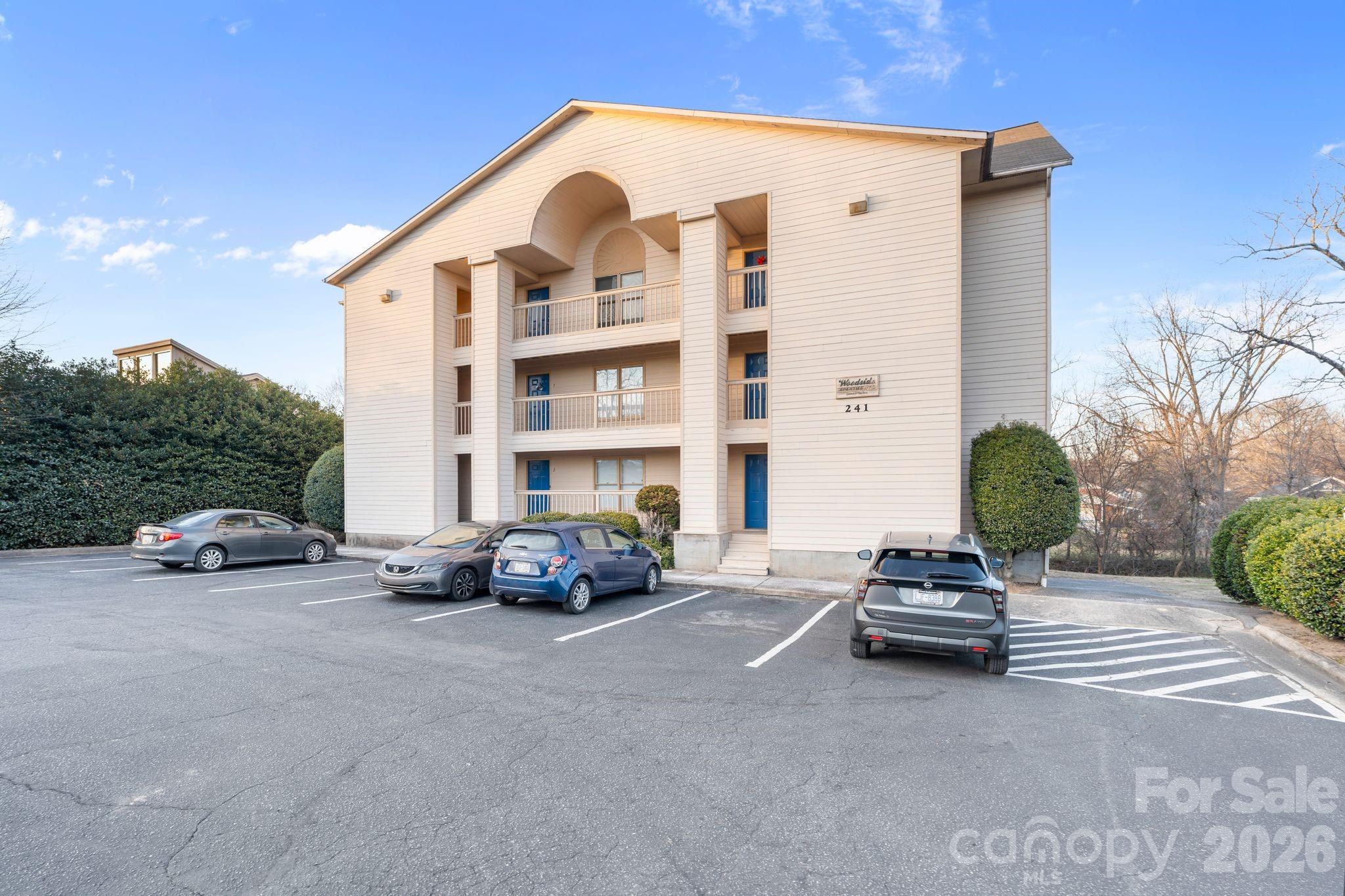 241 16th Avenue NE Hickory NC 28601