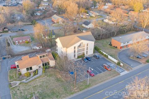 241 16th Avenue NE Hickory NC 28601