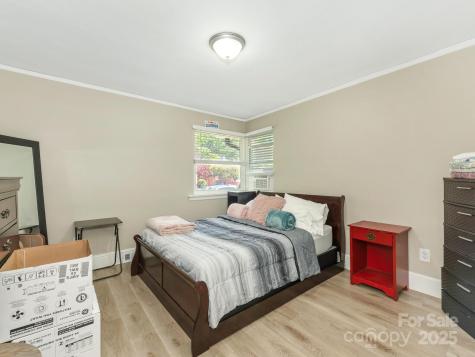 1301 S Kings Drive Charlotte NC 28207