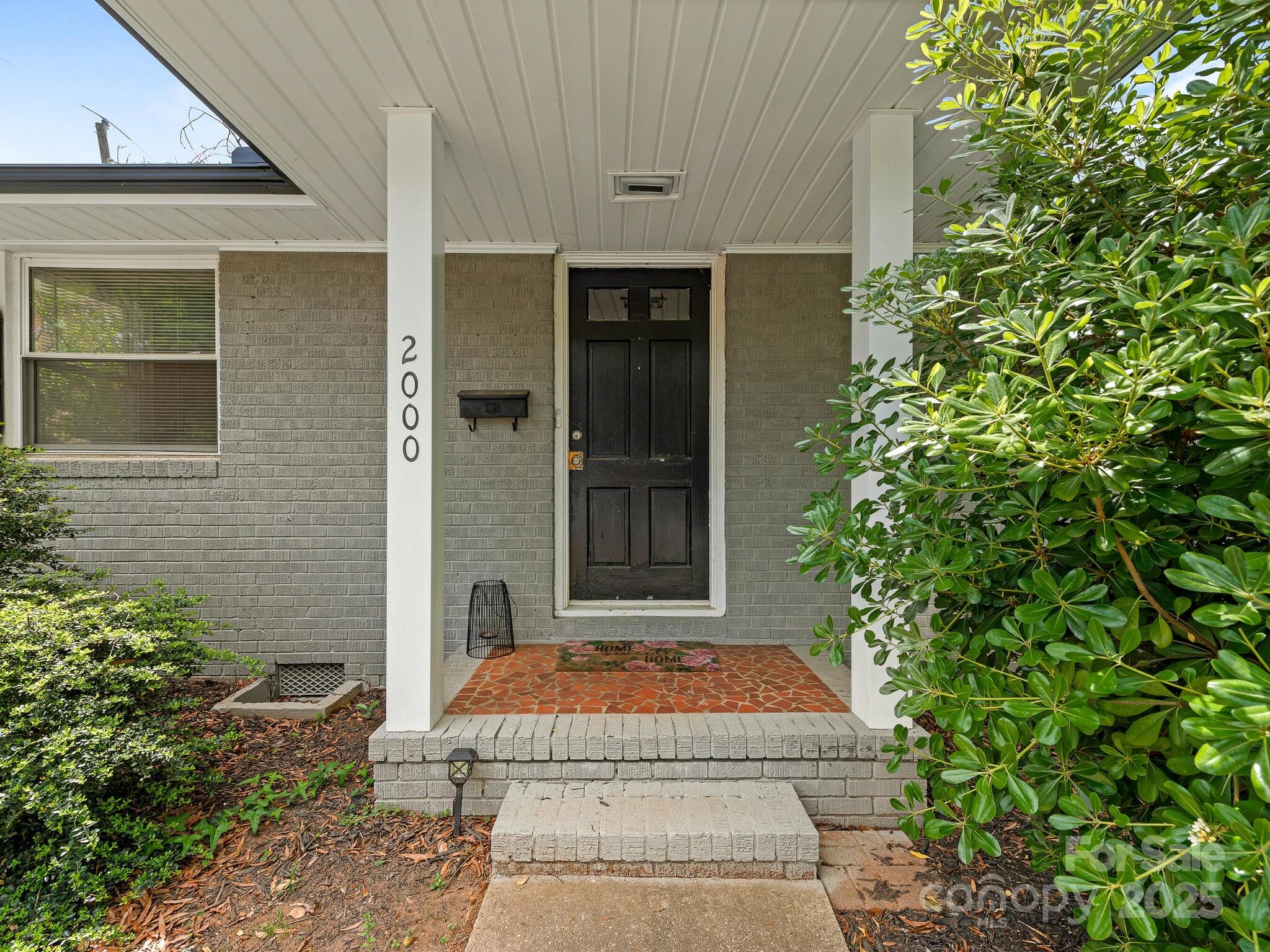 1301 S Kings Drive Charlotte NC 28207
