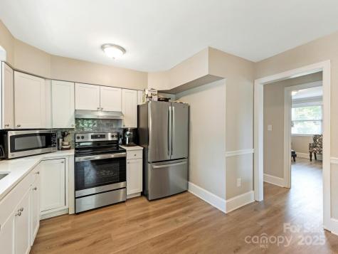 1301 S Kings Drive Charlotte NC 28207