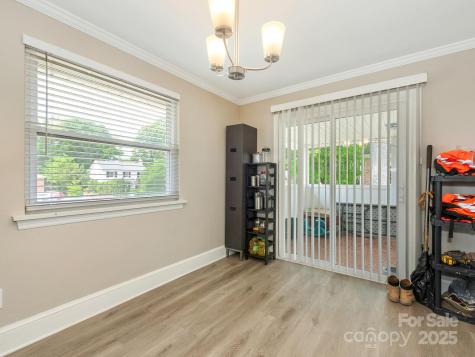 1301 S Kings Drive Charlotte NC 28207