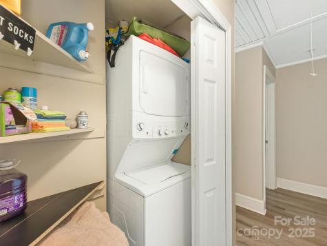 1301 S Kings Drive Charlotte NC 28207