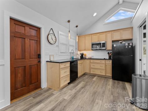 175 Duckworth Avenue Brevard NC 28712
