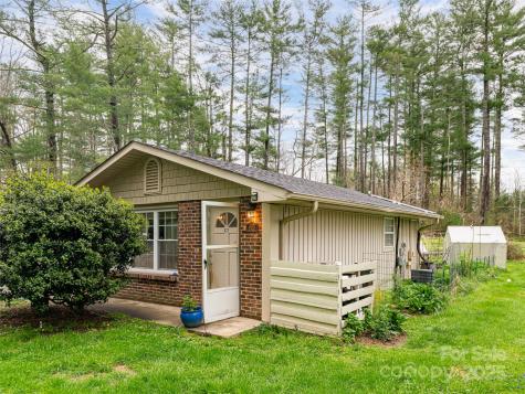 621 A,b,c & 623 Price Road Hendersonville NC 28739