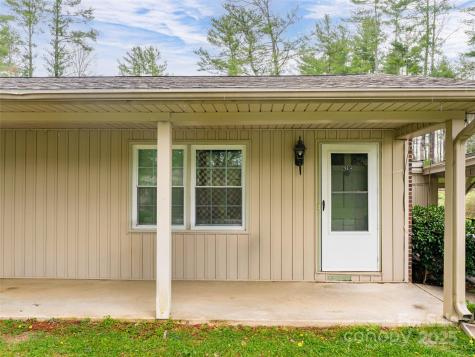 621 A,b,c & 623 Price Road Hendersonville NC 28739