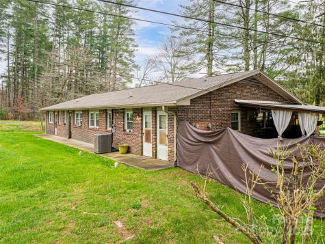 621 A,b,c & 623 Price Road Hendersonville NC 28739