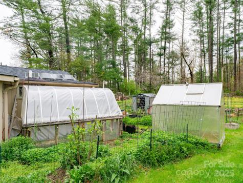 621 A,b,c & 623 Price Road Hendersonville NC 28739