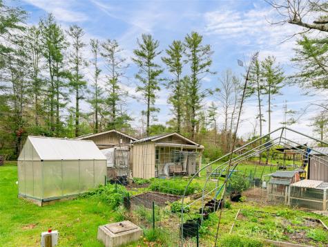 621 A,b,c & 623 Price Road Hendersonville NC 28739