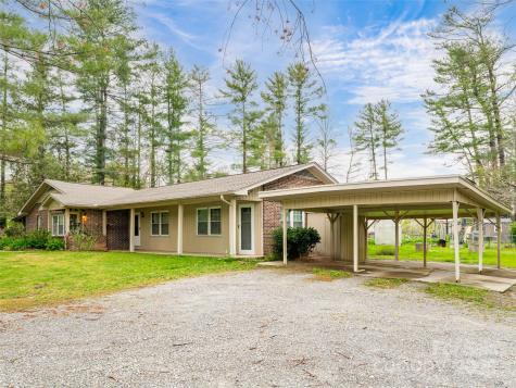 621 A,b,c & 623 Price Road Hendersonville NC 28739