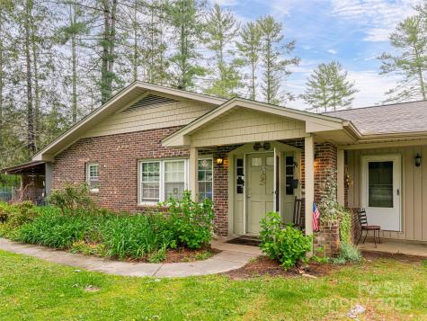 621 A,b,c & 623 Price Road Hendersonville NC 28739