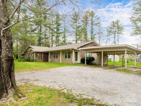 621 A,b,c & 623 Price Road Hendersonville NC 28739