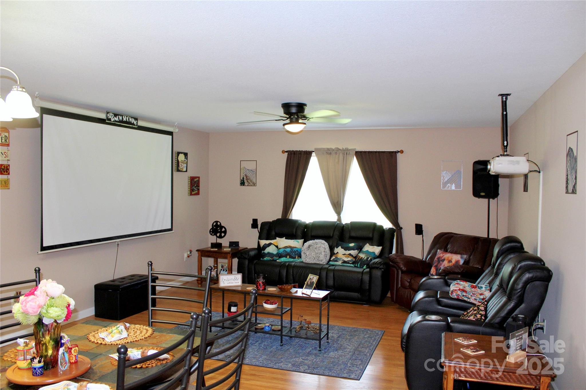 544 Tracy Grove Road Flat Rock NC 28731