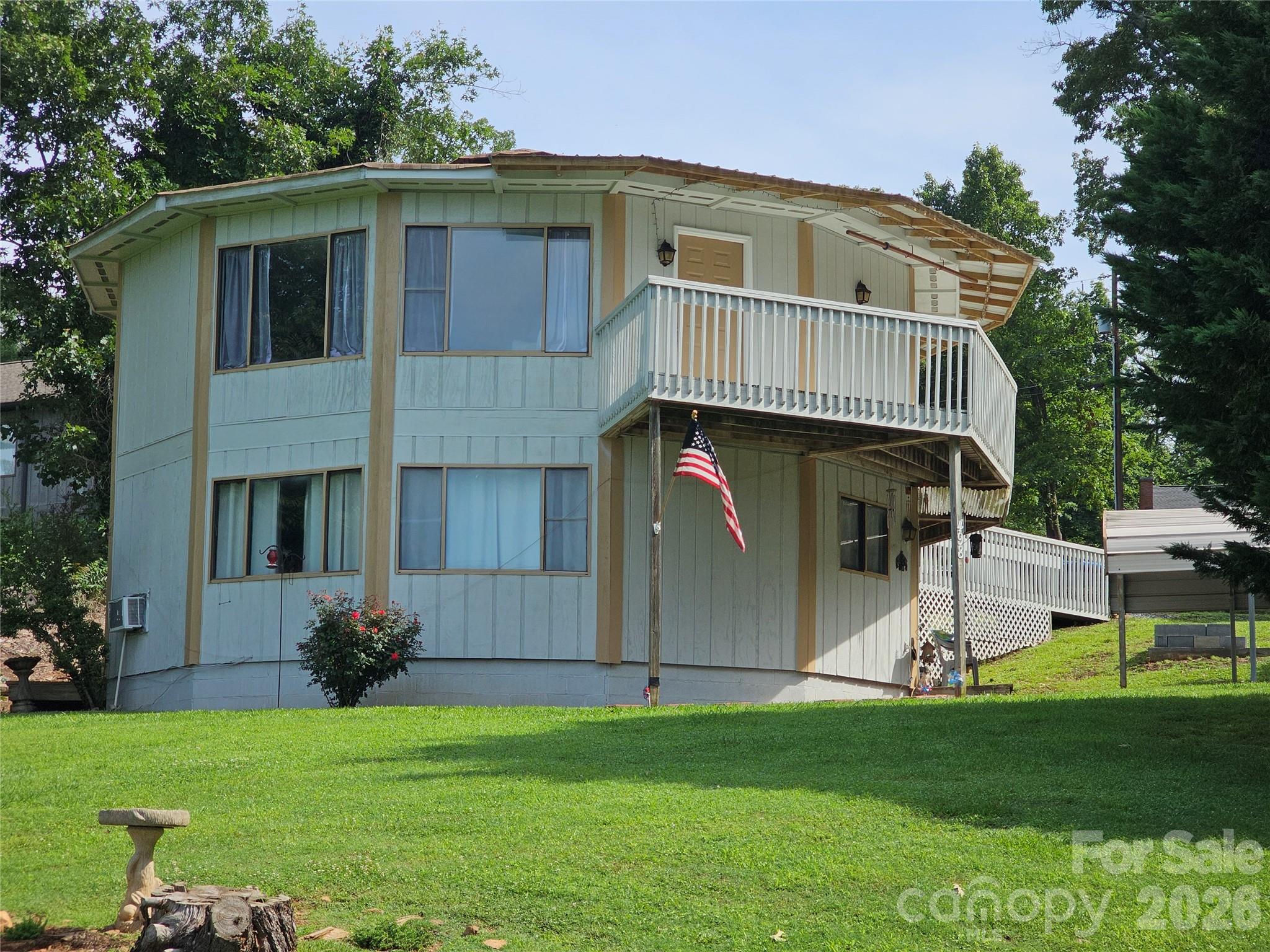 500 Steel Bridge Loop Hickory NC 28601