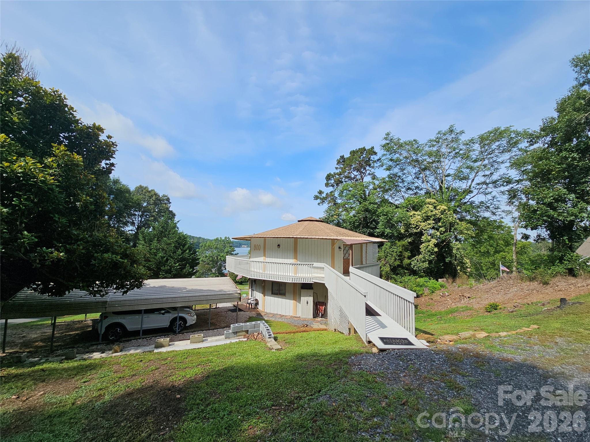 500 Steel Bridge Loop Hickory NC 28601