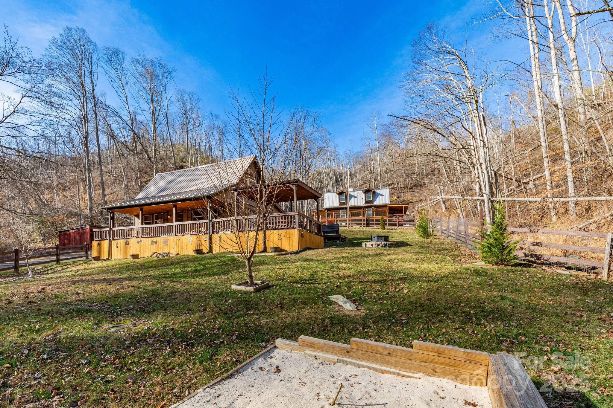 1010 & 1014 Melton Branch Road Bakersville NC 28705