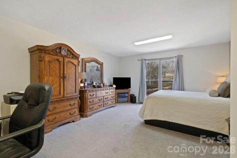 40 Country Bear Lane Flat Rock NC 28731