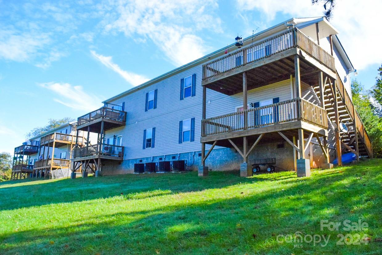 50/52 Smith Road Leicester NC 28748