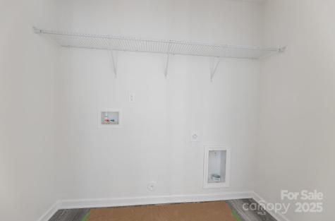 126 E Bell Street Statesville NC 28677