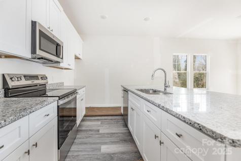 126 E Bell Street Statesville NC 28677