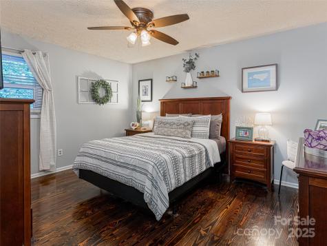 218 & 220 Old Fellowship Road Swannanoa NC 28778