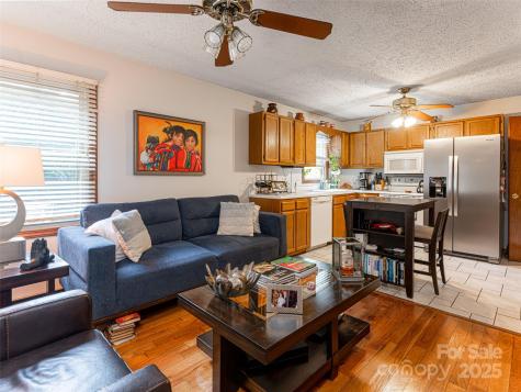 218 & 220 Old Fellowship Road Swannanoa NC 28778