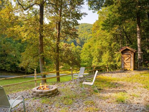 218 & 220 Old Fellowship Road Swannanoa NC 28778