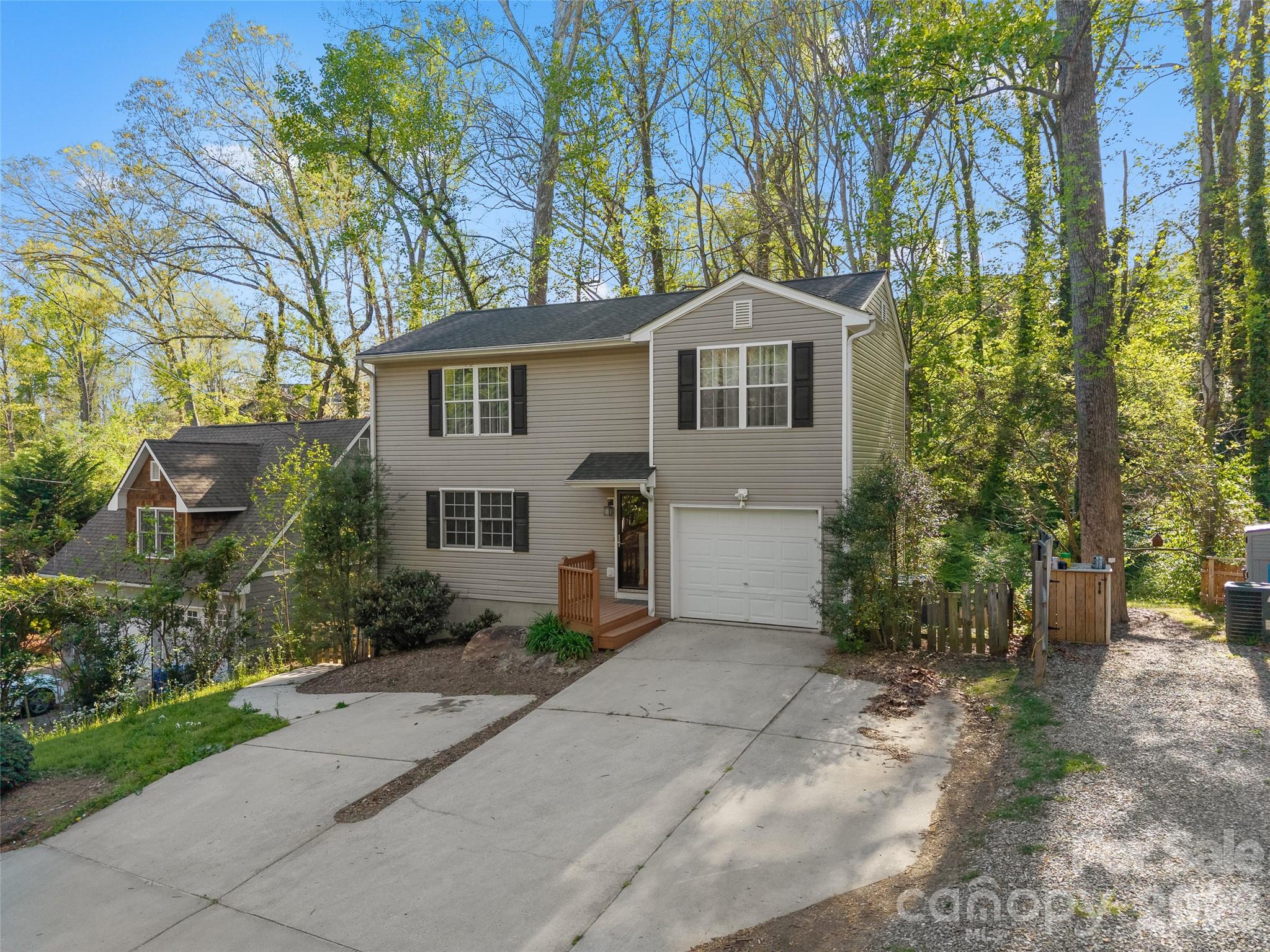 13 Castle Street Asheville NC 28803