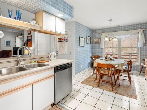 376 Ox Creek Road Weaverville NC 28787