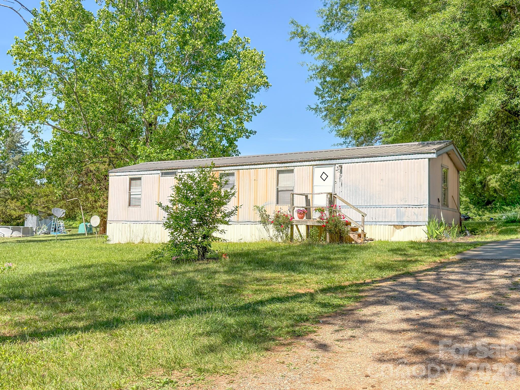 142 & 146 Delaware Road Statesville NC 28625