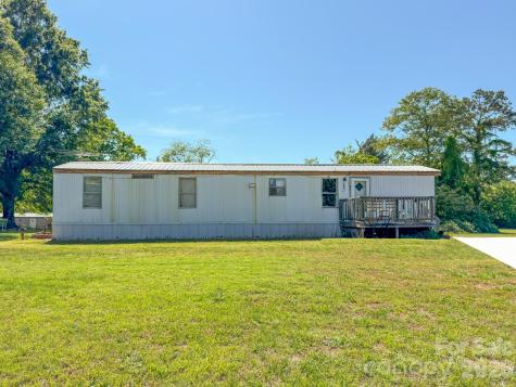 142 & 146 Delaware Road Statesville NC 28625