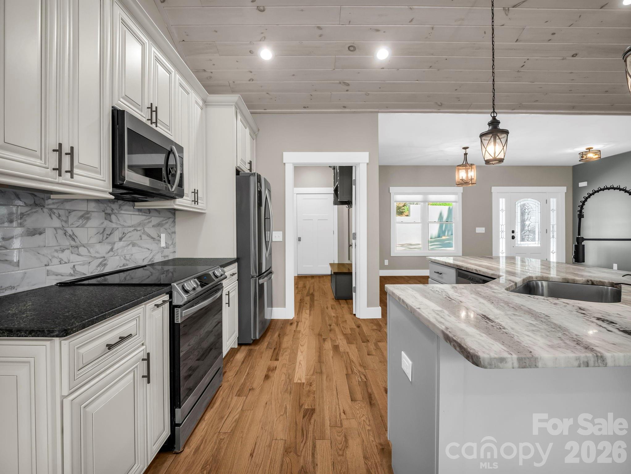 38 Scenic View Drive Hendersonville NC 28792