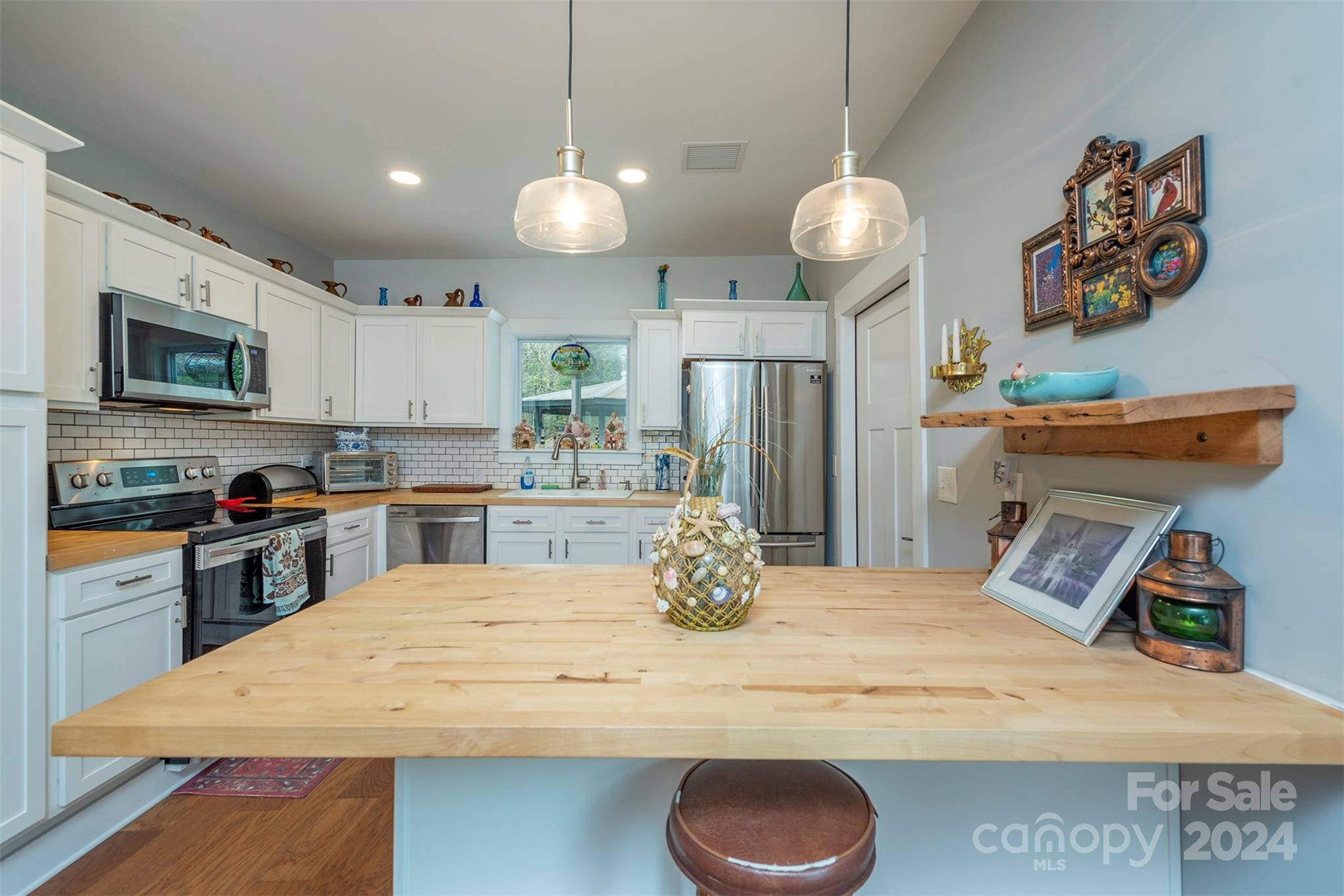 1117 Montreat Road Black Mountain NC 28711