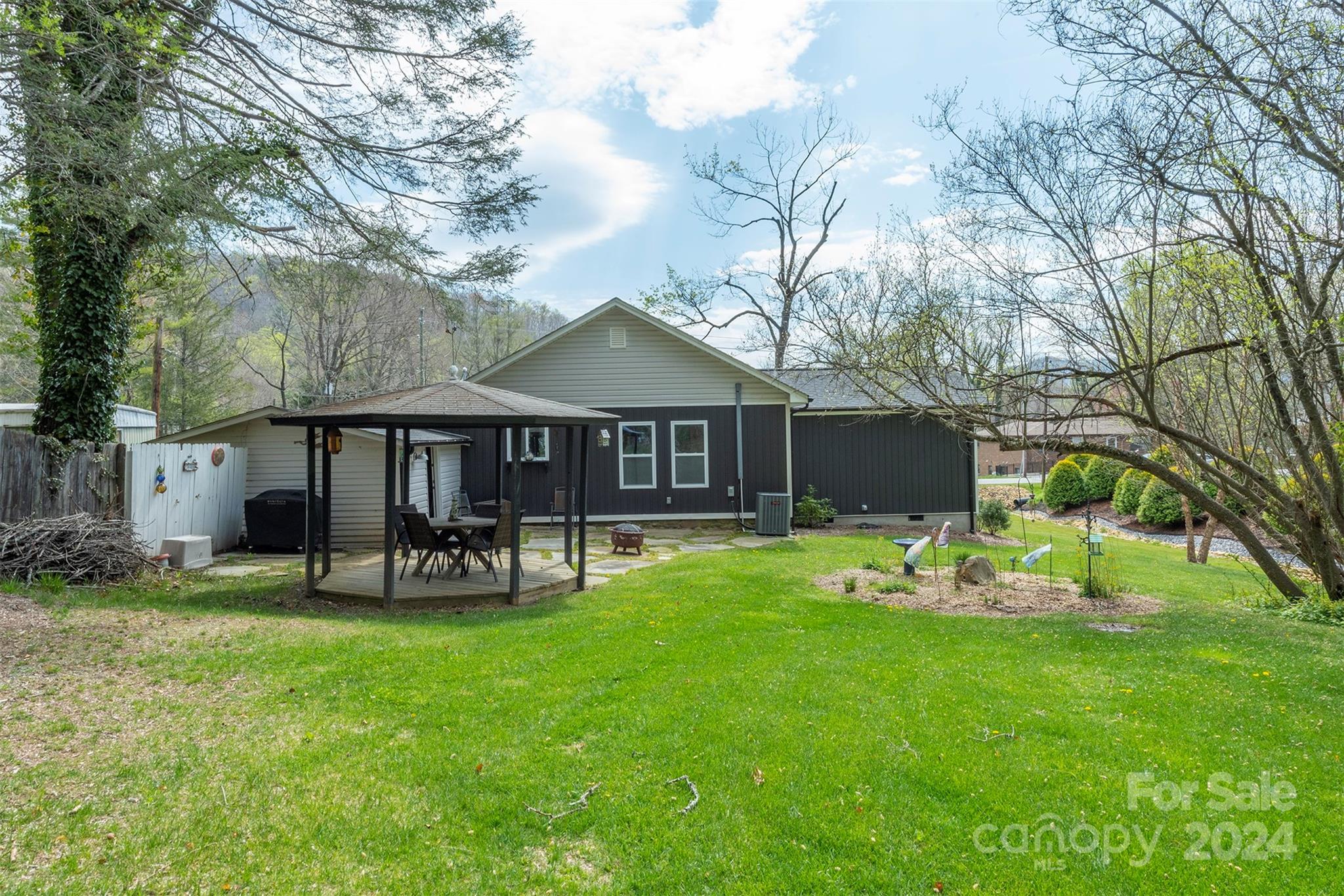 1117 Montreat Road Black Mountain NC 28711