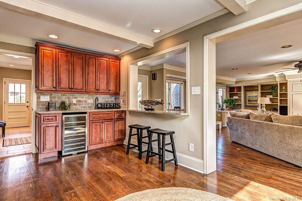 6127 Glenridge Road Charlotte NC 28211