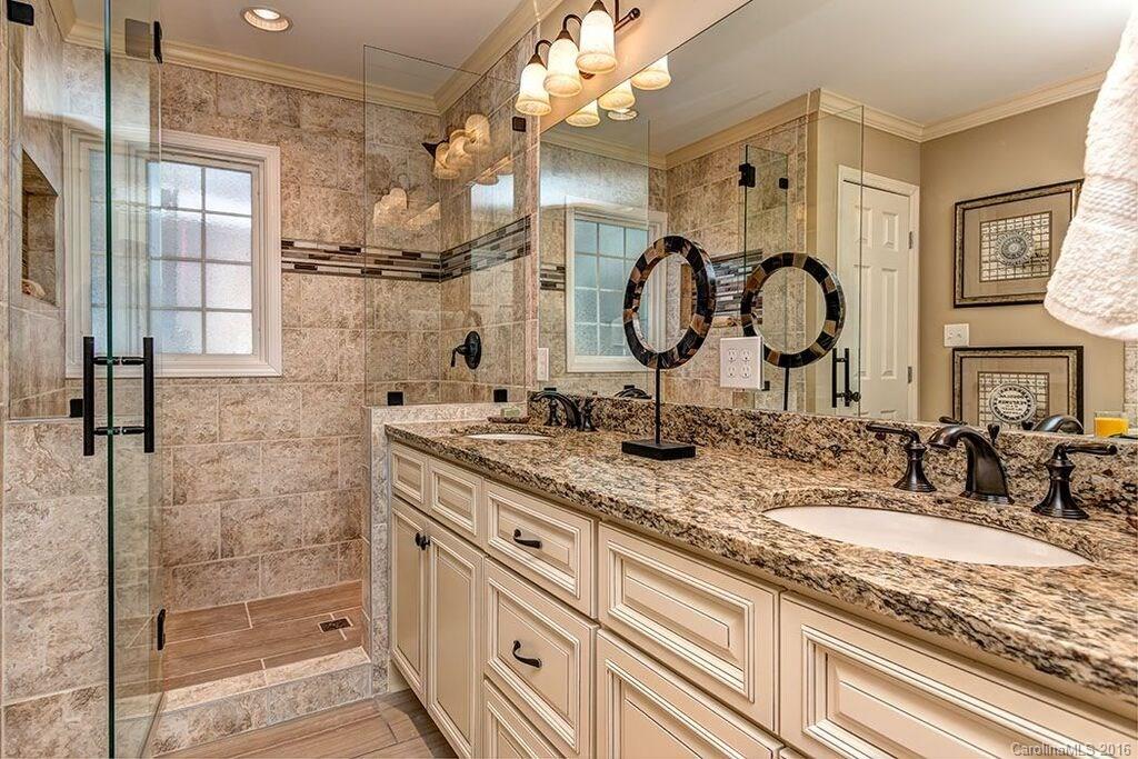 6127 Glenridge Road Charlotte NC 28211