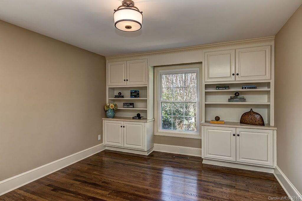 6127 Glenridge Road Charlotte NC 28211